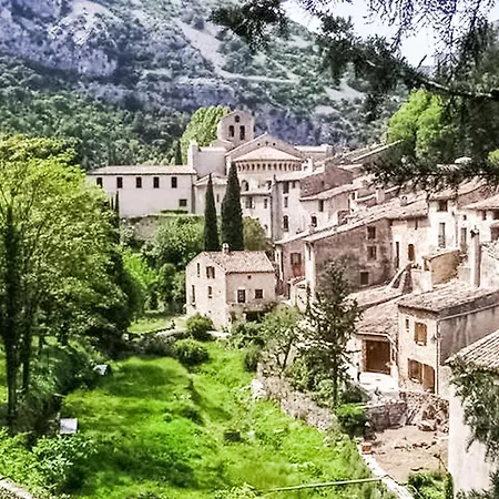Amazing In Saint-felix-de-lheras Hébergement de vacances *